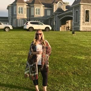 Meet your Posher, Marissa